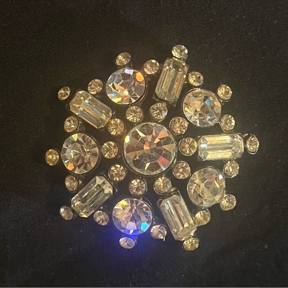 Vintage Starburst Cluster Rhinestone Brooch